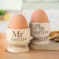 Personalised Couples Wooden Egg Cup Set -Cheap Gifts Store 735x735 fitbox P0111E19 1