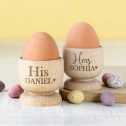 Personalised Couples Wooden Egg Cup Set -Cheap Gifts Store 735x735 fitbox P0111E19 2