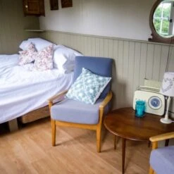 One Night Shepherds Hut Getaway For Two -Cheap Gifts Store 735x735 fitbox ass1186 One Night Shepherds Hut Getaway for Two 3