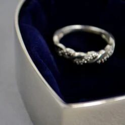 Personalised First Holy Communion Heart Trinket Box 9 Personalised First Holy Communion Heart Trinket Box -Cheap Gifts Store 735x735 fitbox first holy communion heart trinket box 3