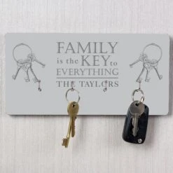 Personalised Family Key Hooks -Cheap Gifts Store 735x735 fitbox p071154 1