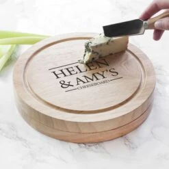 Personalised Couple Cheese Board -Cheap Gifts Store 735x735 fitbox per761 00120180427011924012
