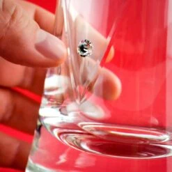 Personalised Diamante Vase With Etched Heart Design -Cheap Gifts Store 735x735 fitbox pmc1142 personalised heart vase 4