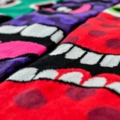 Stress Heads Odd Socks -Cheap Gifts Store 735x735 fitbox sca006 stress heads socks 4